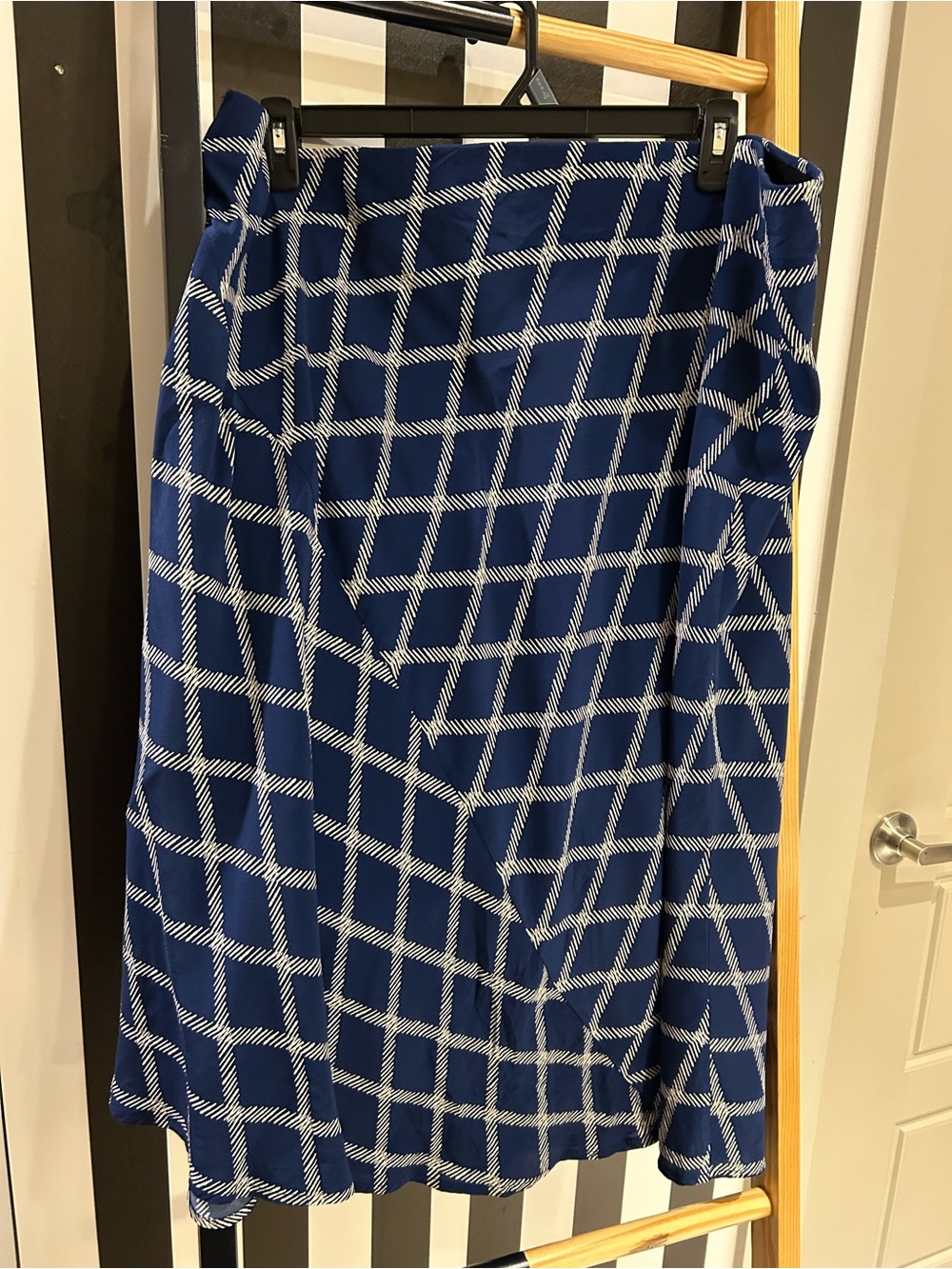 Ava & Viv Navy Blue and White Geometric A-Line Skirt